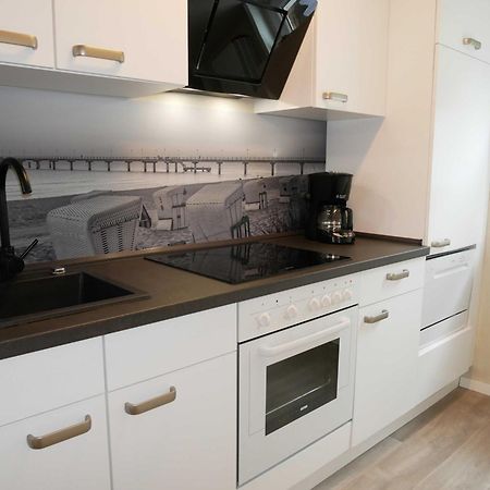Ferienwohnung Zur Ostsee 1 ツィノヴィッツ エクステリア 写真