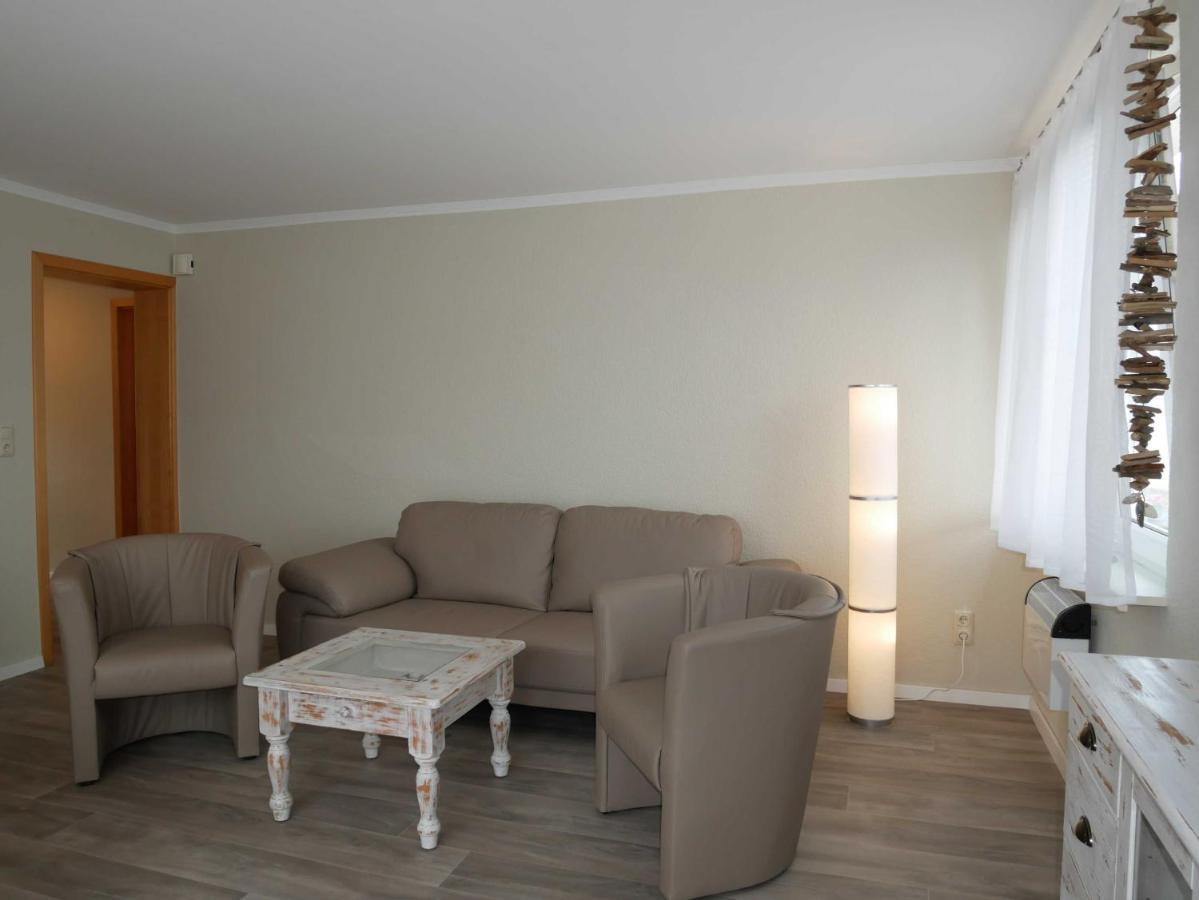 Ferienwohnung Zur Ostsee 1 ツィノヴィッツ エクステリア 写真