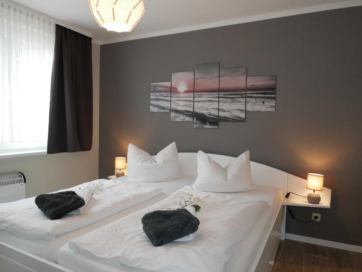 Ferienwohnung Zur Ostsee 1 ツィノヴィッツ エクステリア 写真