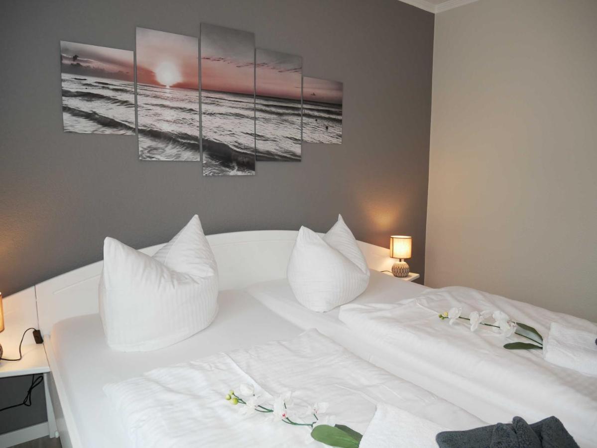 Ferienwohnung Zur Ostsee 1 ツィノヴィッツ エクステリア 写真